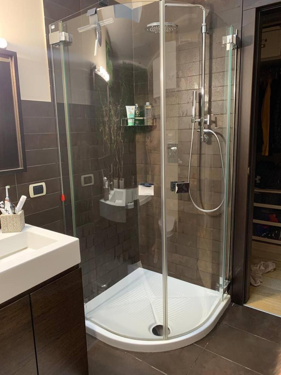Residenza Taliedo, In Casa Privata, Abitata, Solo Camera Doppia E Bagno Personale Milano Exteriör bild